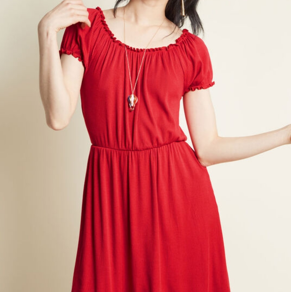 Size L Red Short Sleeve Dress